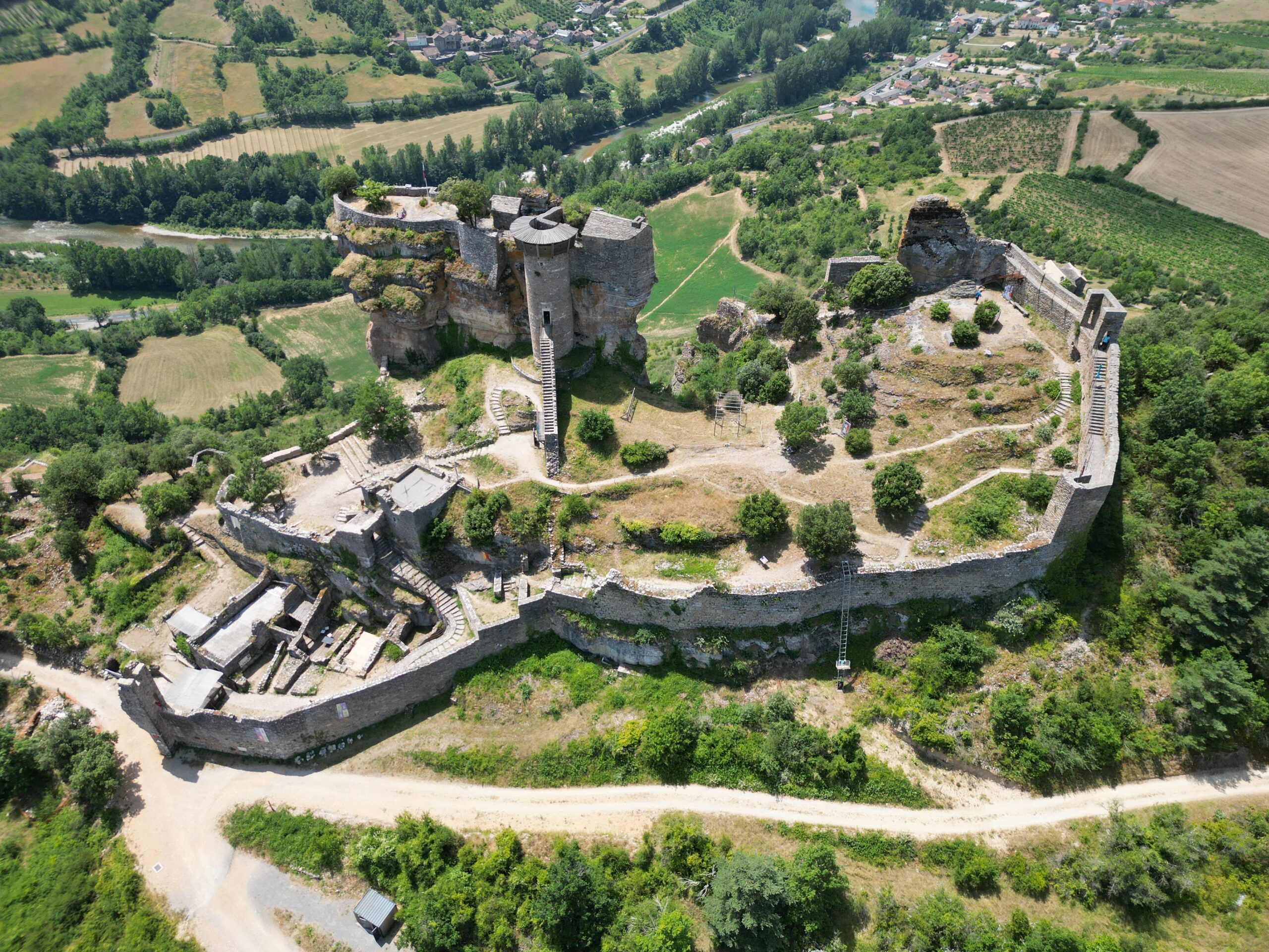 Château de Peyrelade en vue aérienne